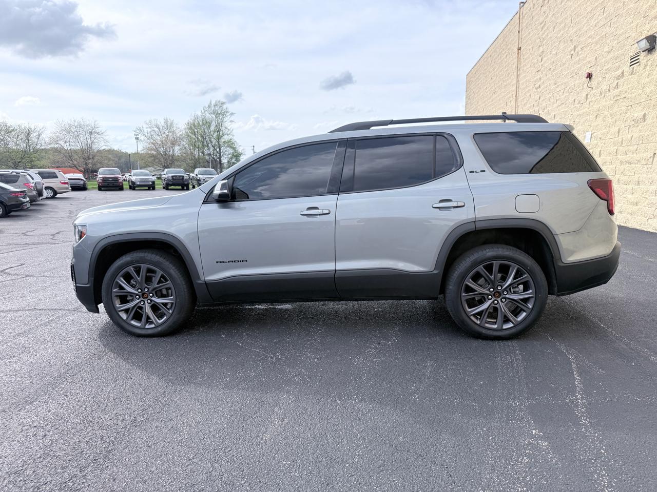 GMC Acadia SLE AWD 2023