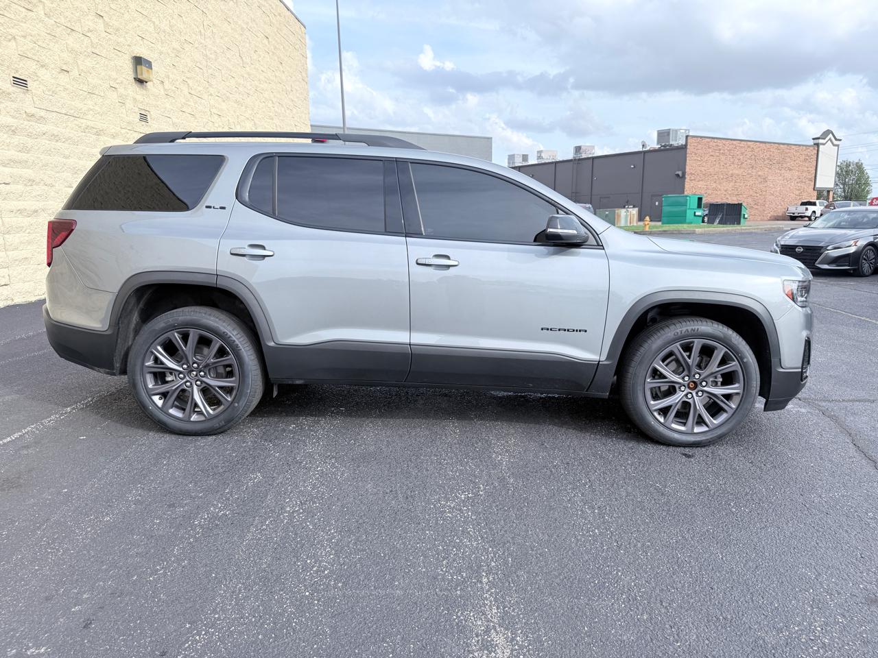 GMC Acadia SLE AWD 2023