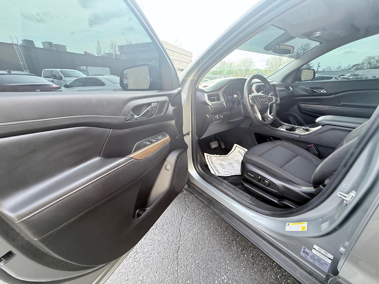 GMC Acadia SLE AWD 2023