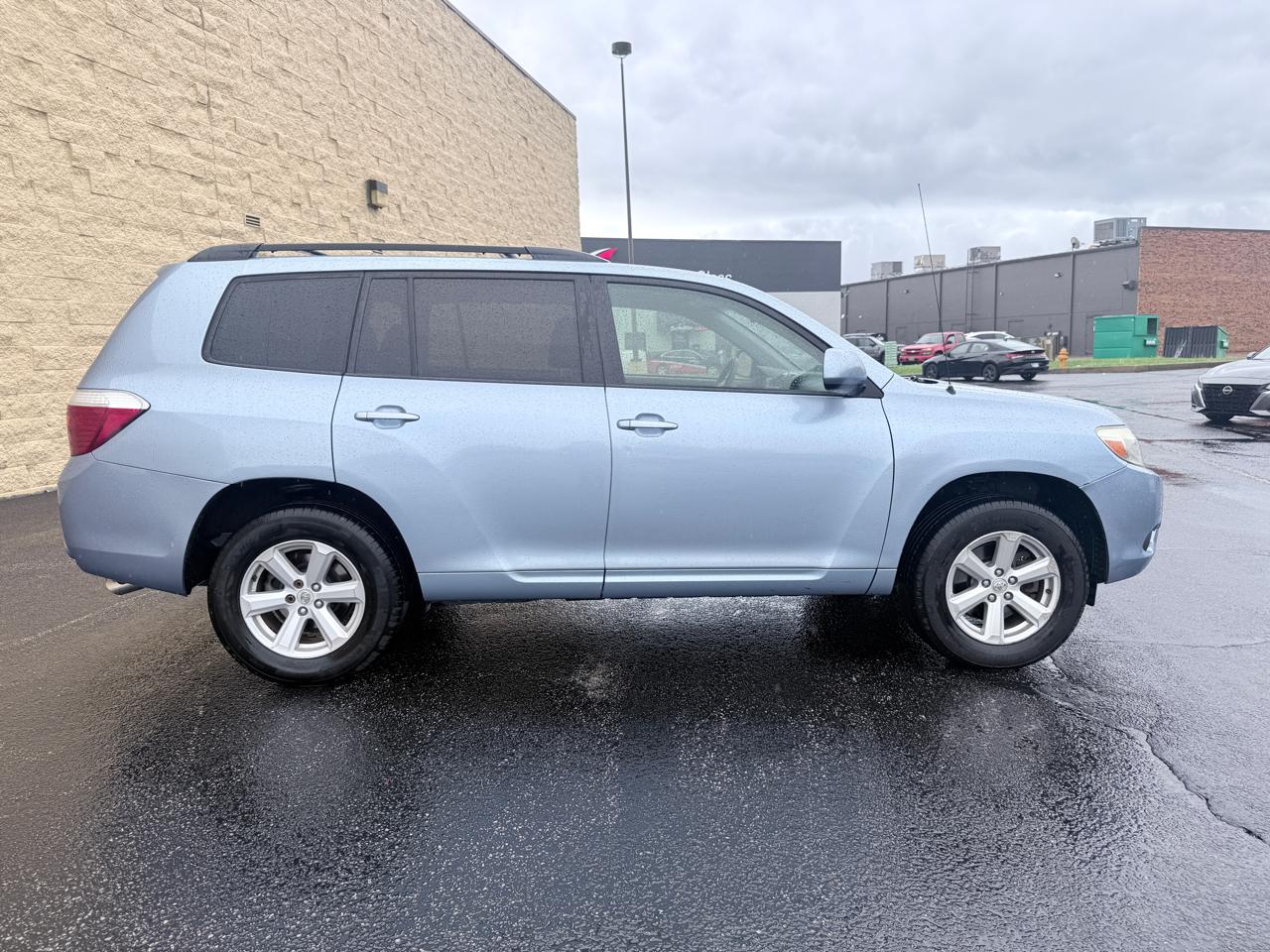 Toyota Highlander Base 4WD 2008