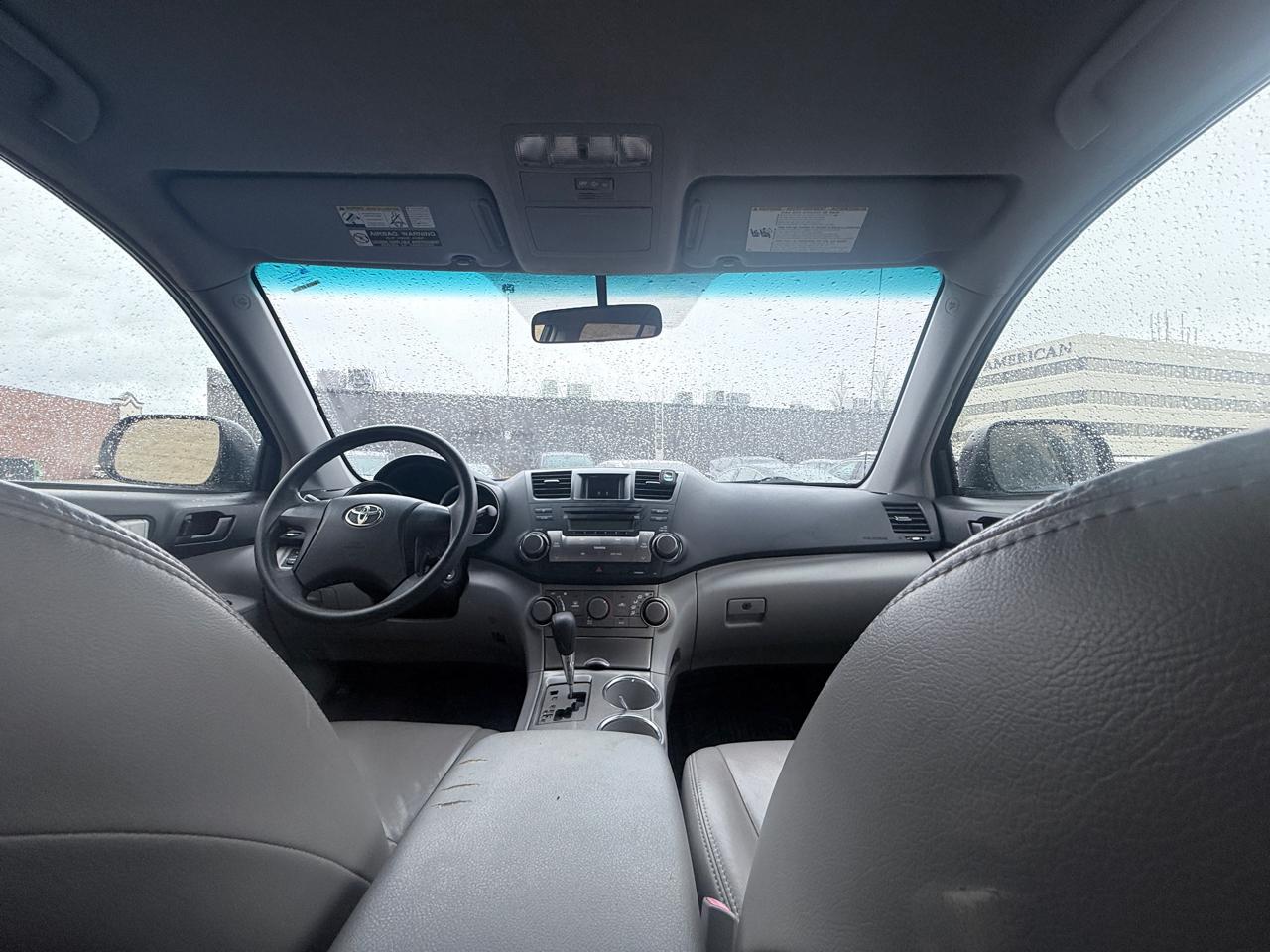 Toyota Highlander Base 4WD 2008