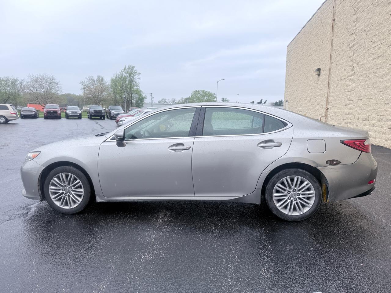 Lexus ES 350 Sedan 2015
