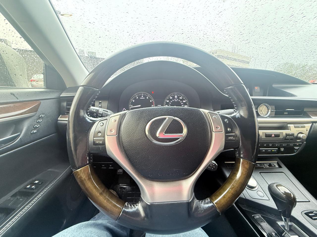 Lexus ES 350 Sedan 2015