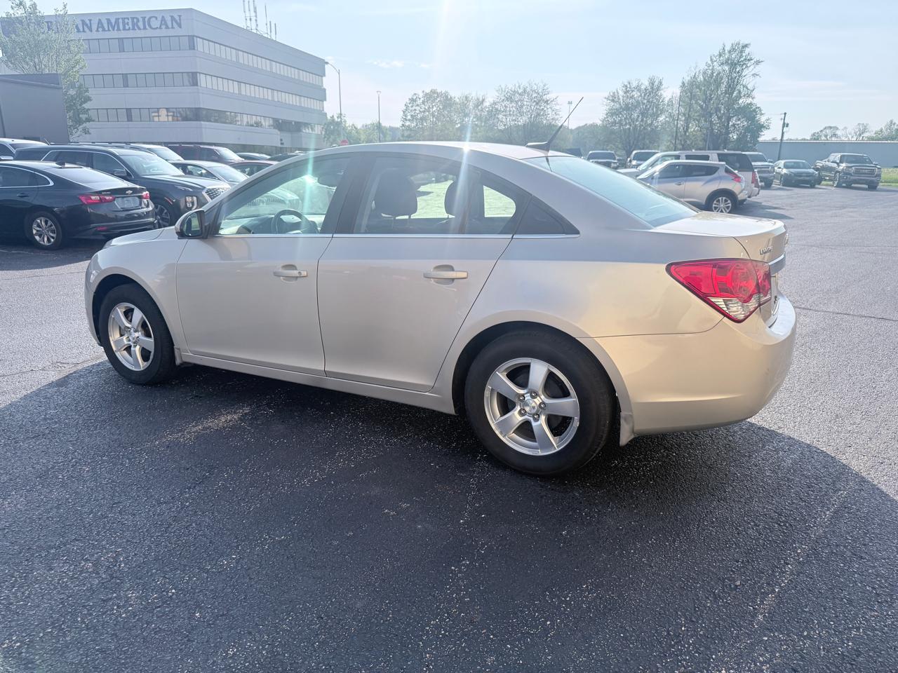 Chevrolet Cruze 1LT 2012
