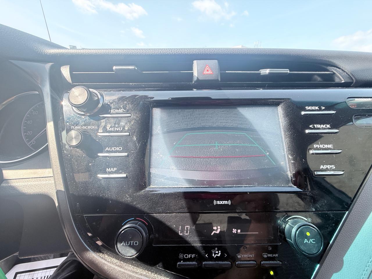 Toyota Camry SE 2020