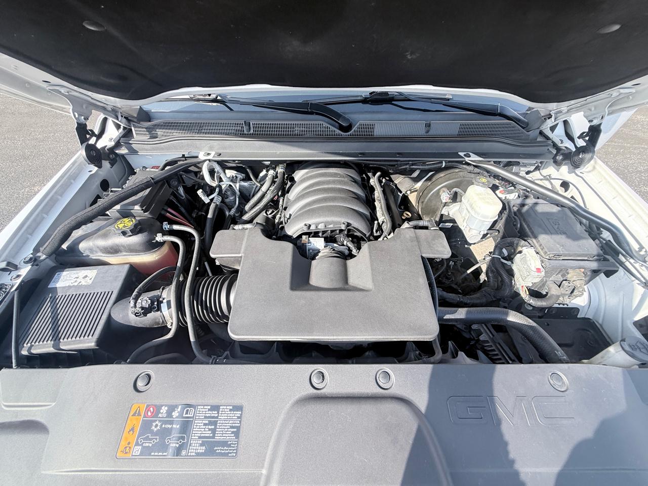 GMC Yukon Denali 4WD 2019