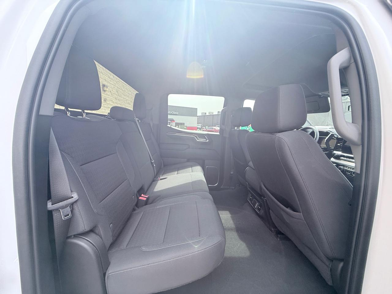 Chevrolet Silverado 1500 LT Crew Cab 4WD 2023