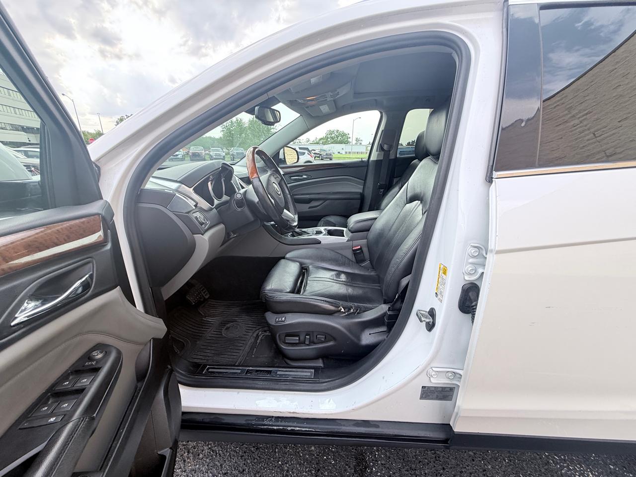 Cadillac SRX Premium Collection 2011