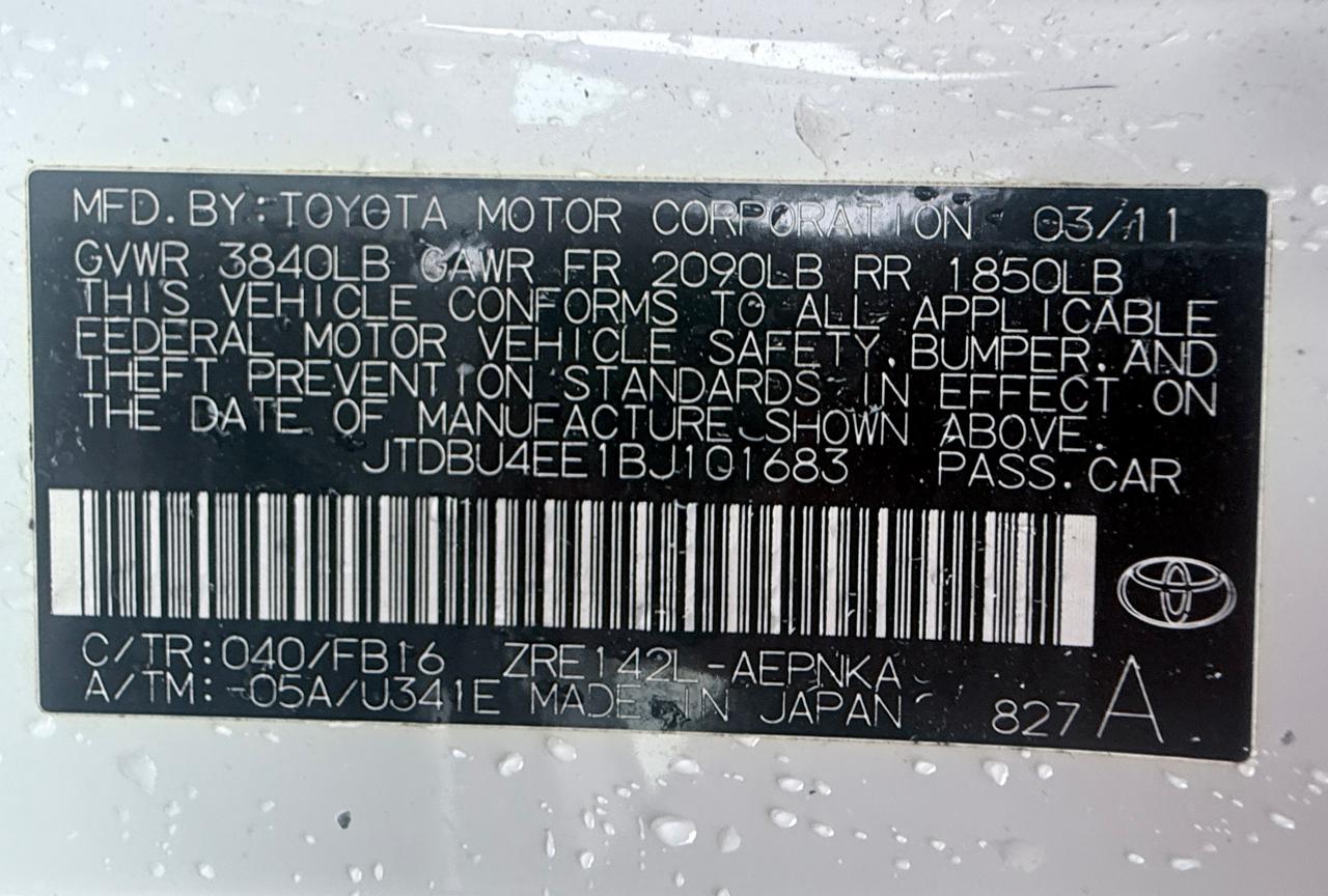 Toyota Corolla S 5-Speed MT 2011