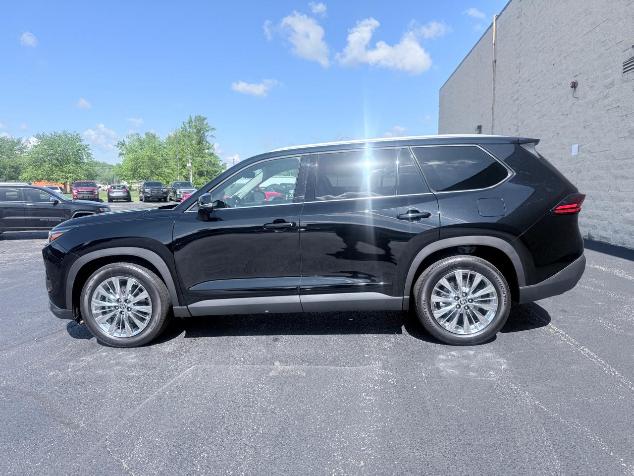Toyota Grand Highlander XLE AWD 2025