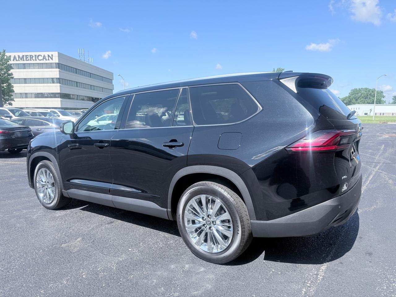 Toyota Grand Highlander XLE AWD 2025