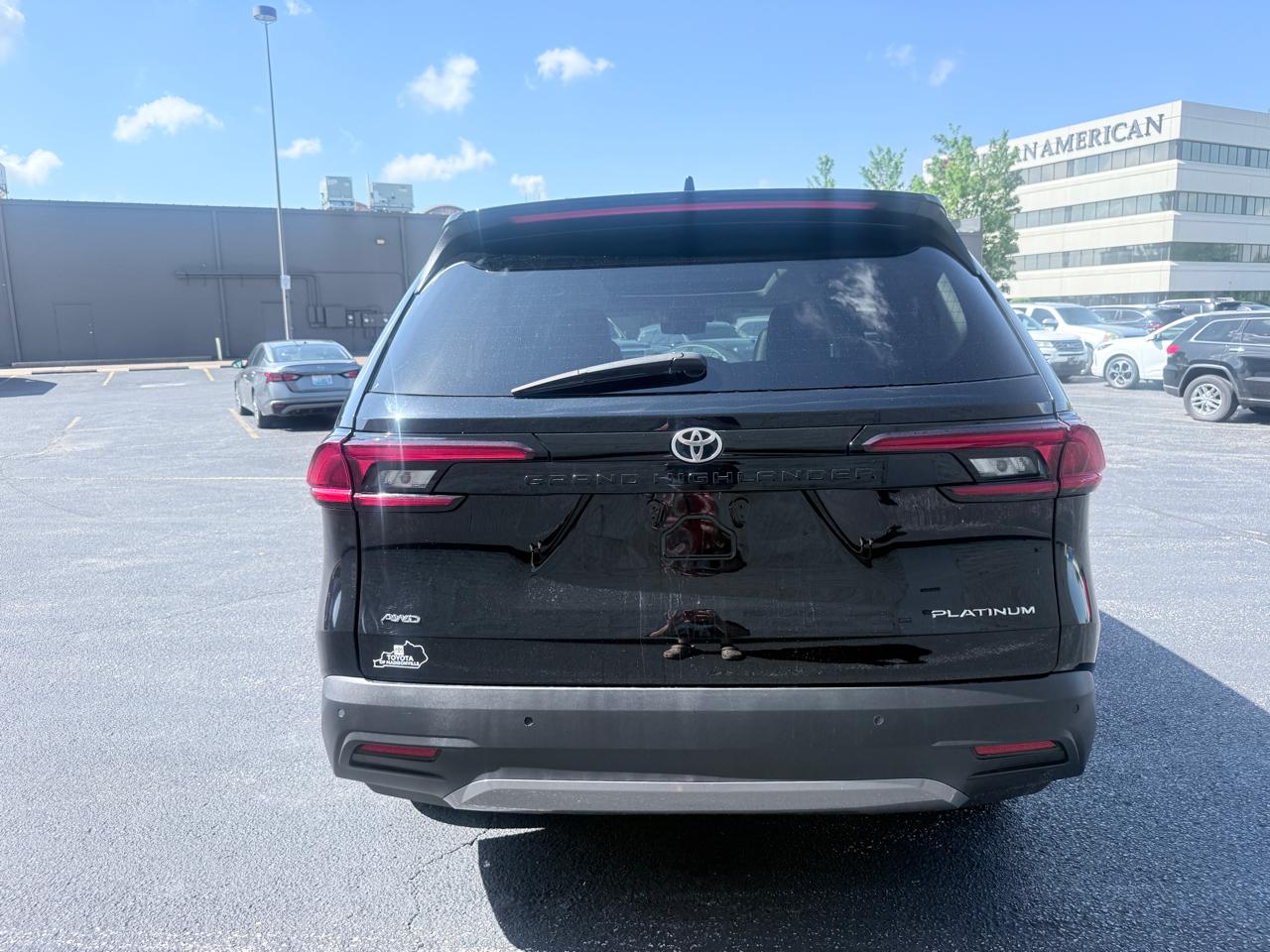 Toyota Grand Highlander XLE AWD 2025