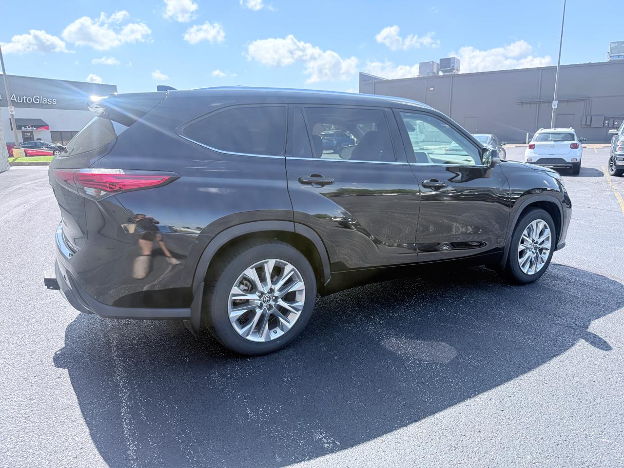 Toyota Highlander Others 2023