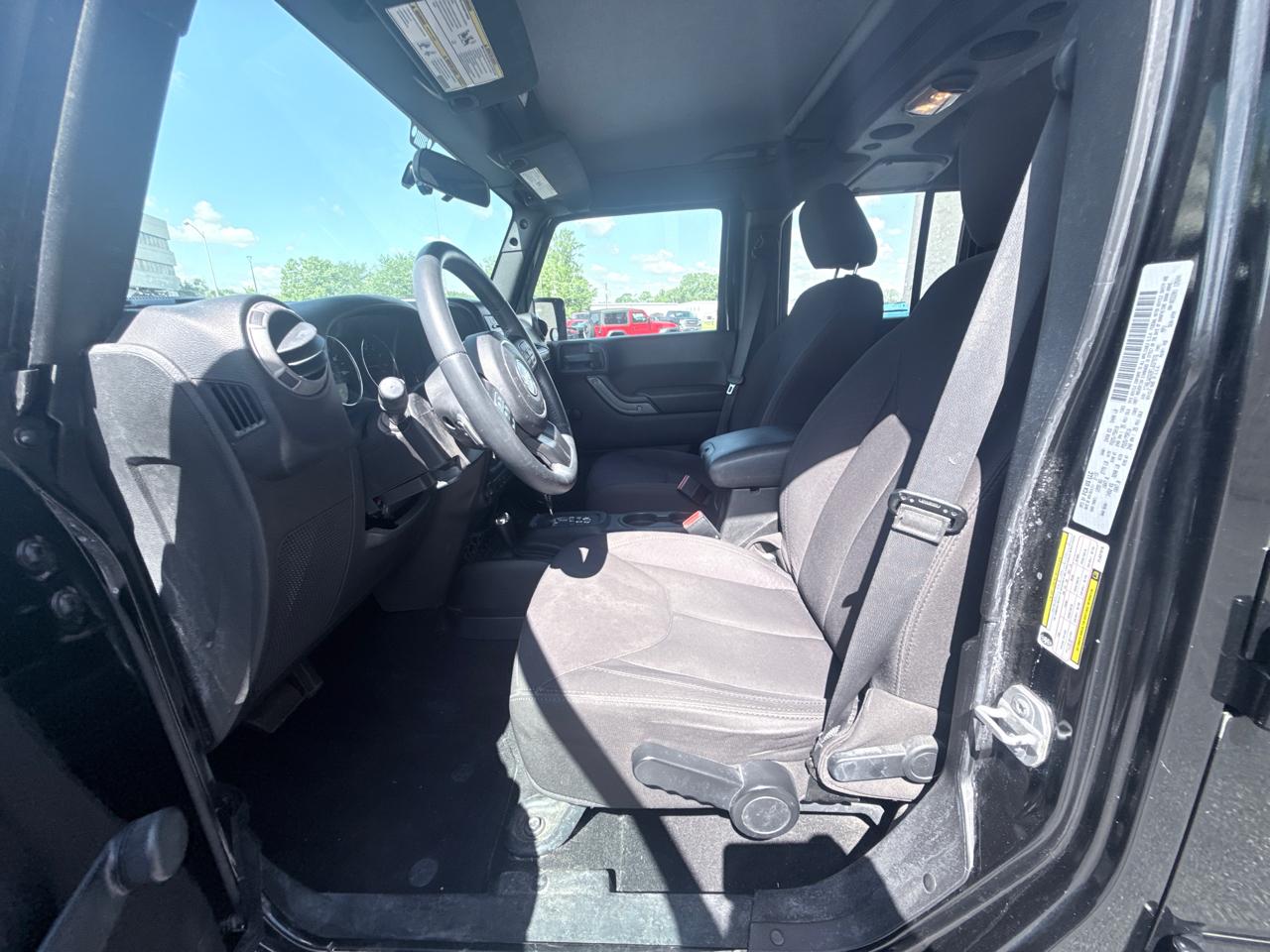 Jeep Wrangler Unlimited Sport 4WD 2015