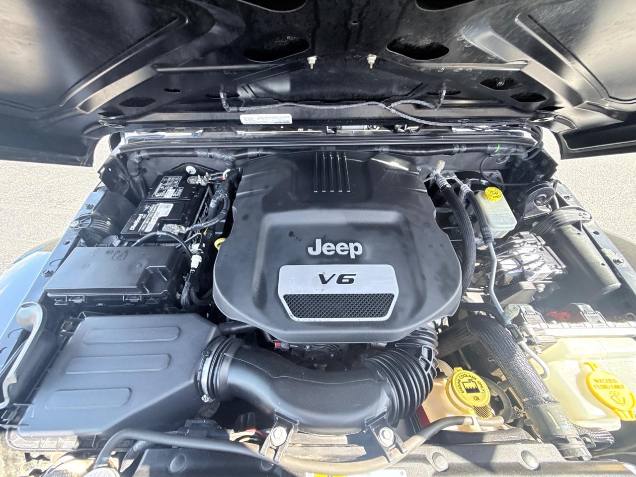 Jeep Wrangler Unlimited Sport 4WD 2015