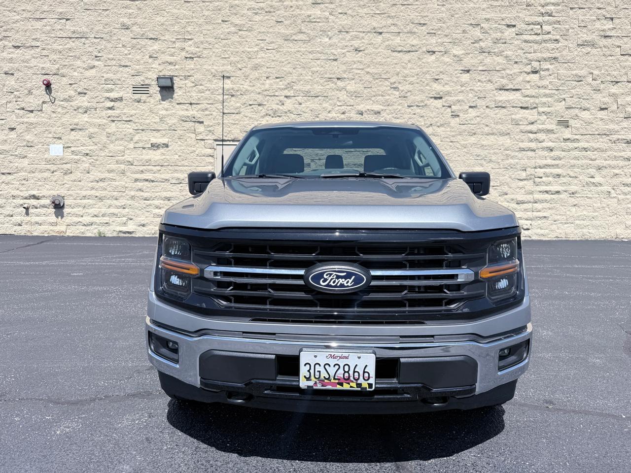 Ford F-150 XLT SuperCrew 4WD 2025