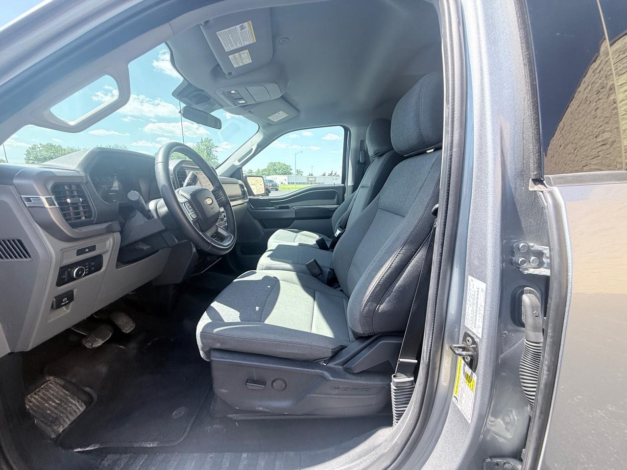 Ford F-150 XLT SuperCrew 4WD 2025