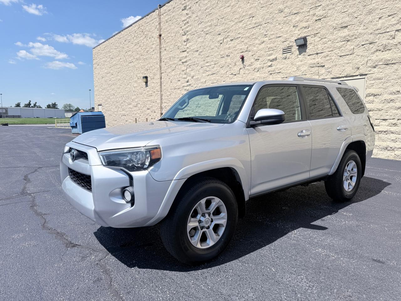 Toyota 4Runner SR5 4WD 2015
