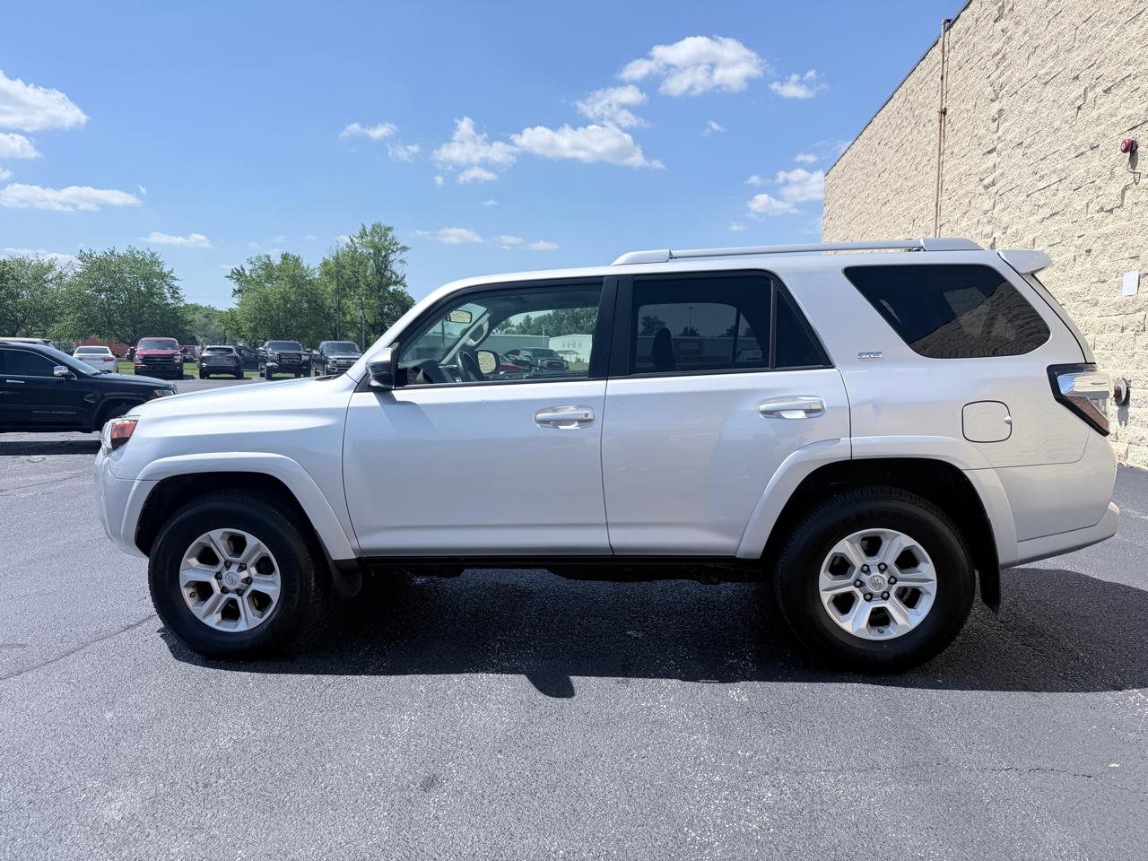 Toyota 4Runner SR5 4WD 2015