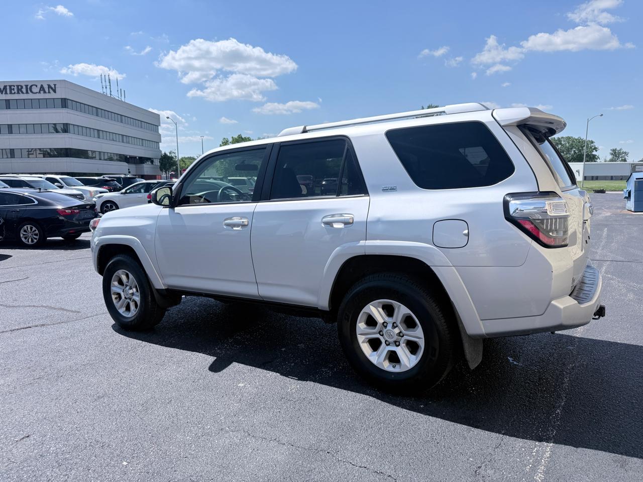 Toyota 4Runner SR5 4WD 2015