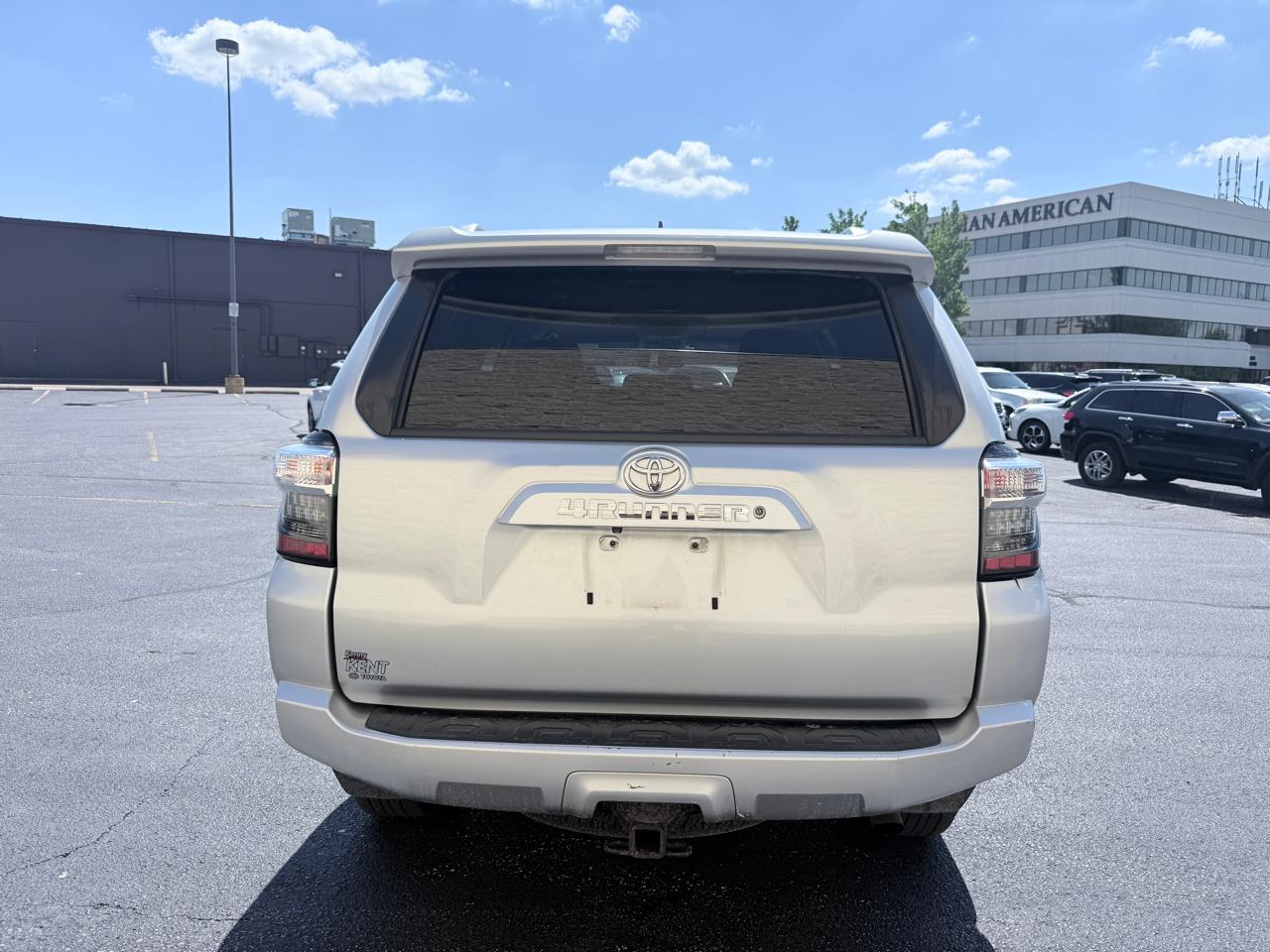 Toyota 4Runner SR5 4WD 2015