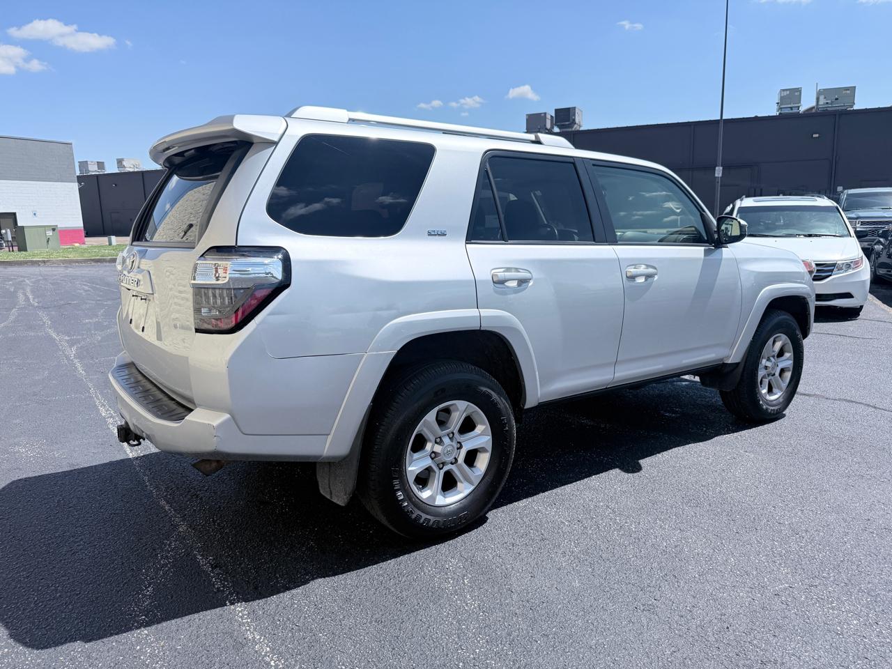 Toyota 4Runner SR5 4WD 2015