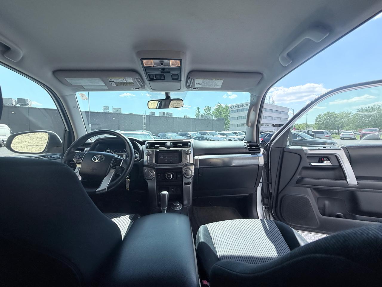 Toyota 4Runner SR5 4WD 2015