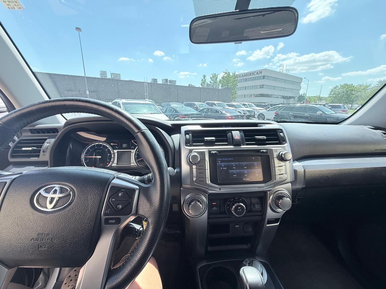 Toyota 4Runner SR5 4WD 2015