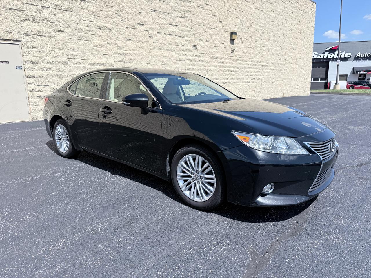 Lexus ES 350 Sedan 2015