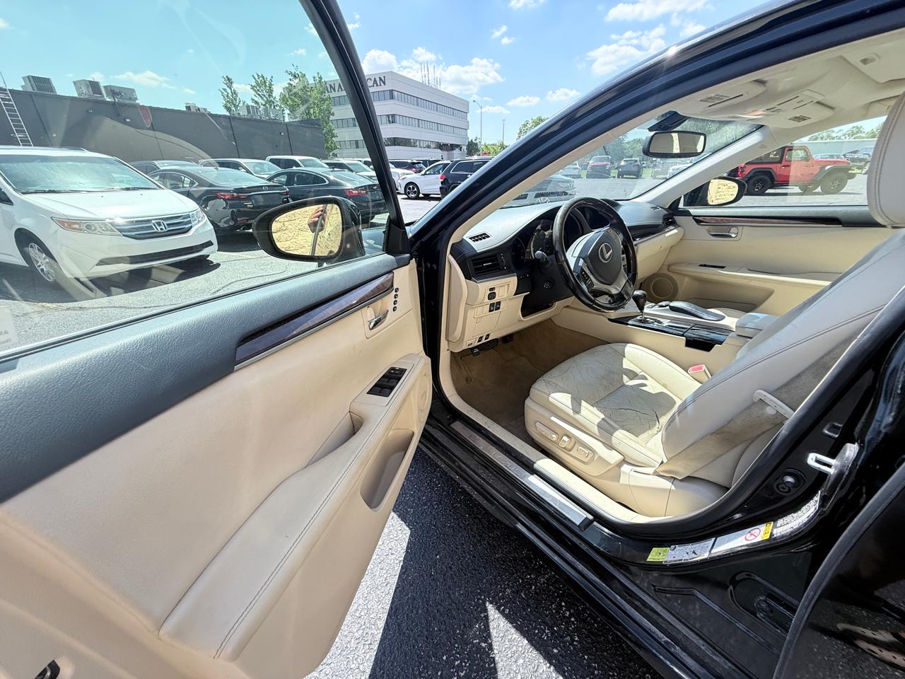 Lexus ES 350 Sedan 2015