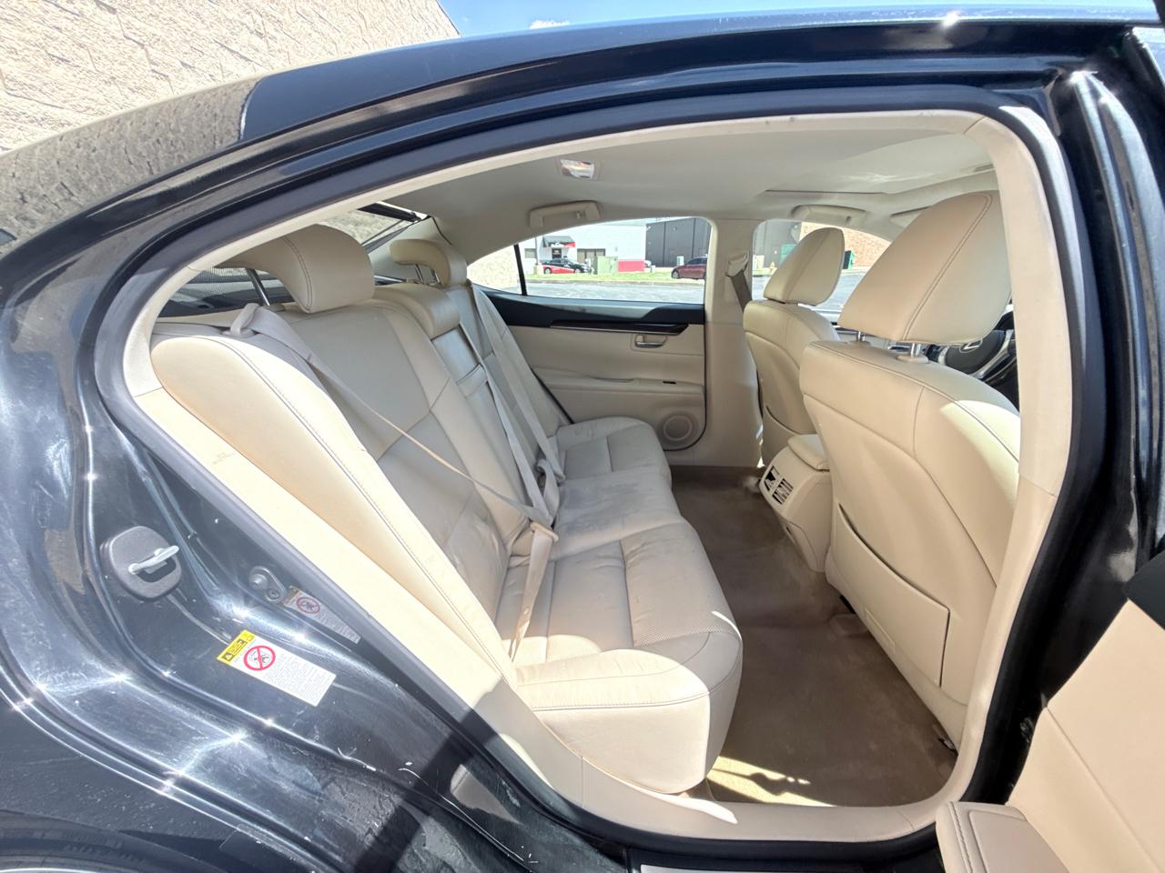 Lexus ES 350 Sedan 2015