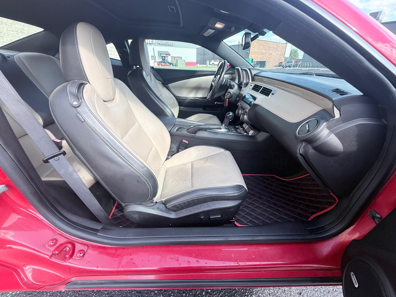 Chevrolet Camaro Coupe 2LT 2012