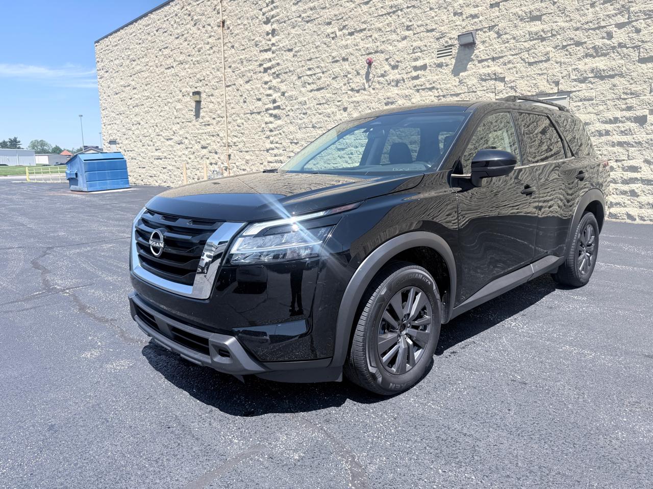 Nissan Pathfinder SV 4WD 2022