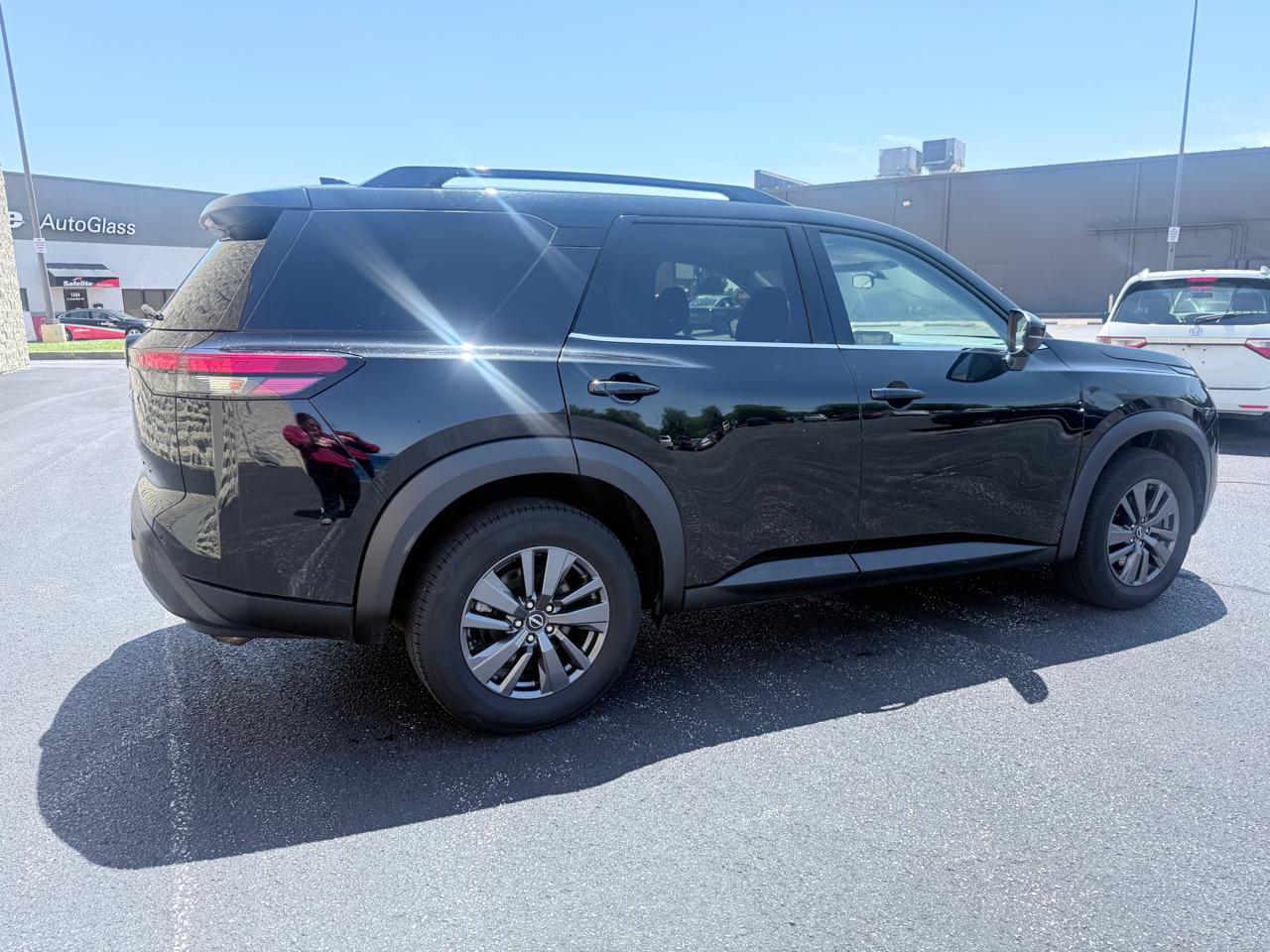 Nissan Pathfinder SV 4WD 2022