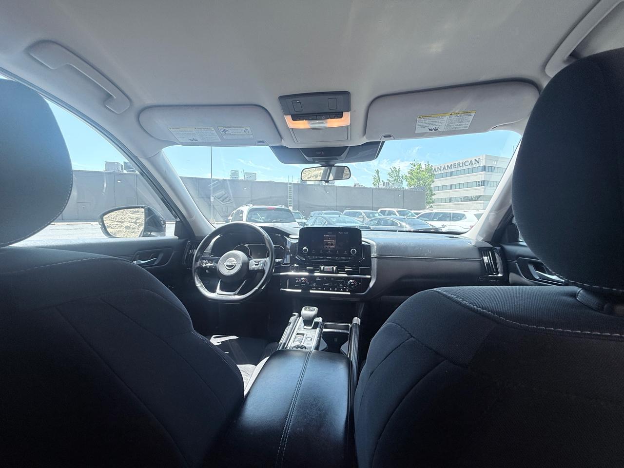 Nissan Pathfinder SV 4WD 2022