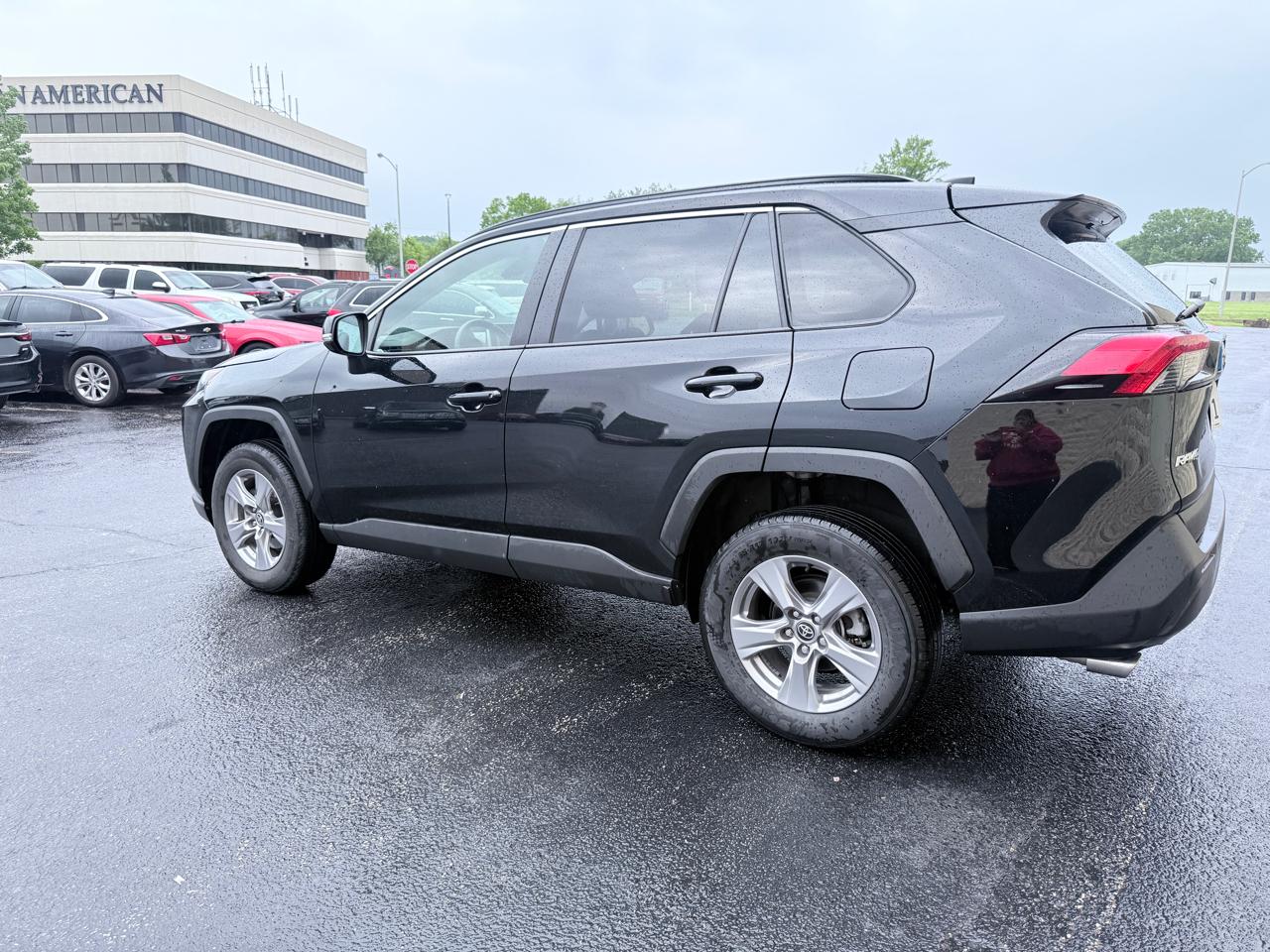 Toyota RAV4 XLE 2025