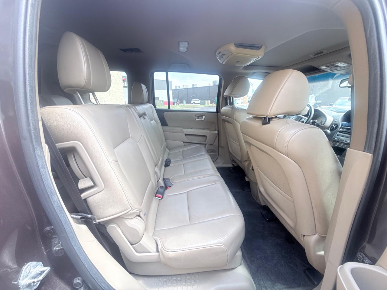 Honda Pilot EX-L 2WD 5-Spd AT with Navigation 2012