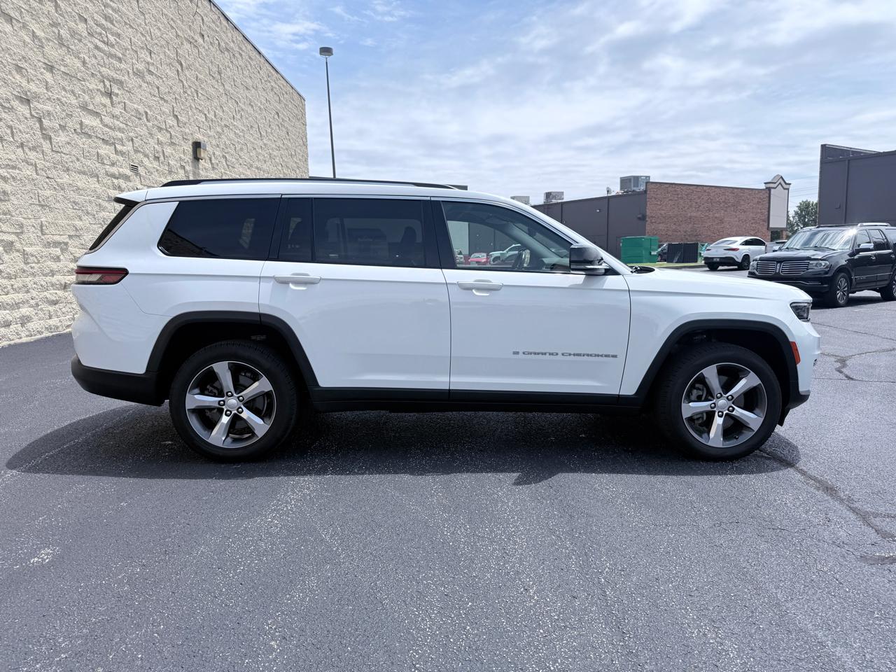 Jeep Grand Cherokee L Limited 4WD 2022