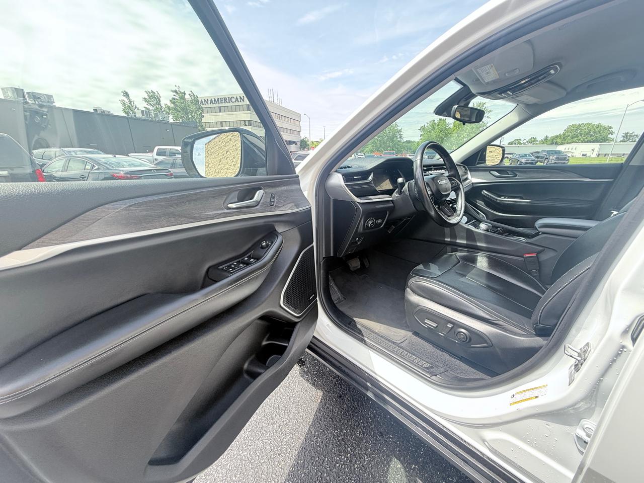 Jeep Grand Cherokee L Limited 4WD 2022