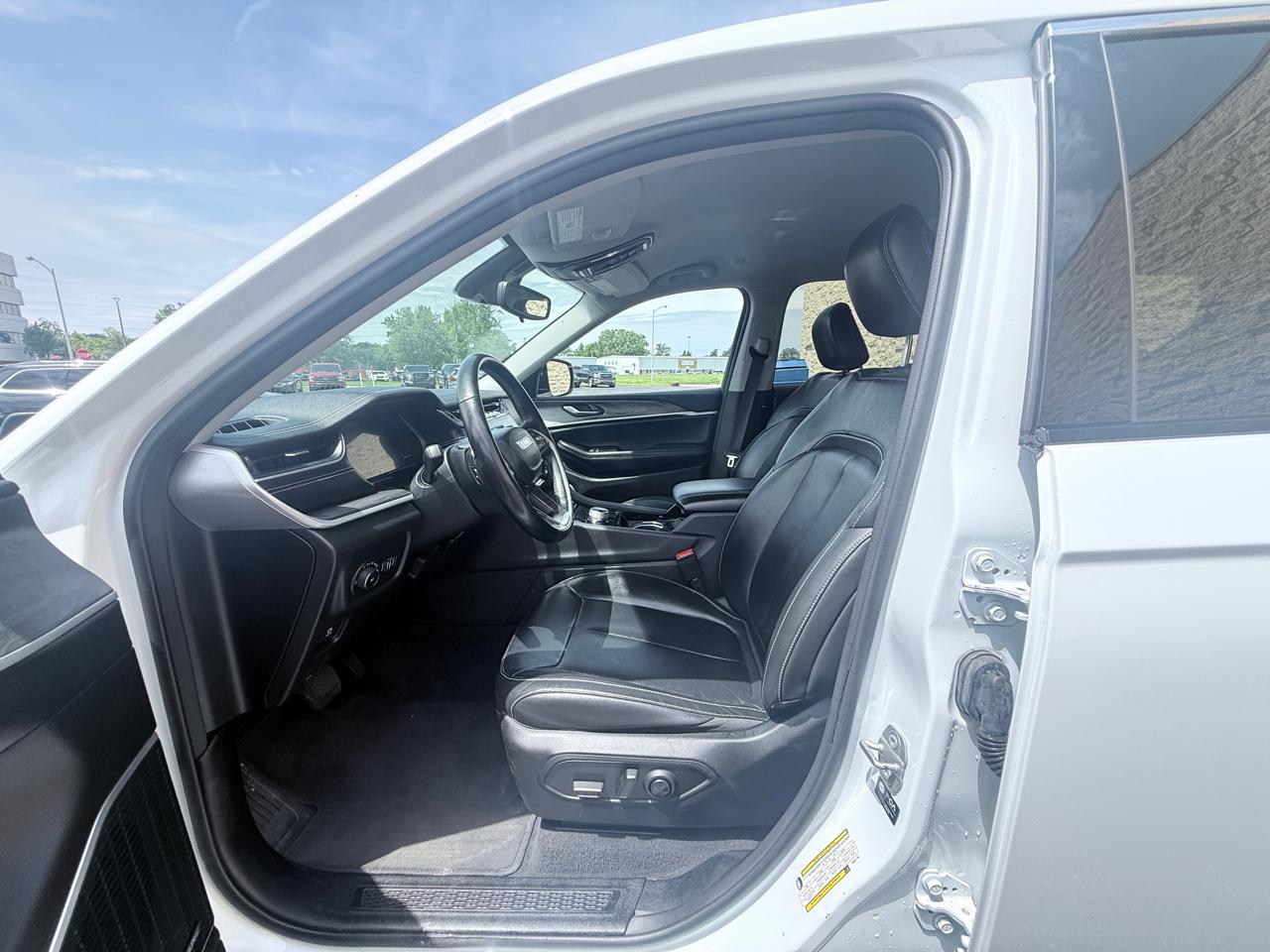 Jeep Grand Cherokee L Limited 4WD 2022