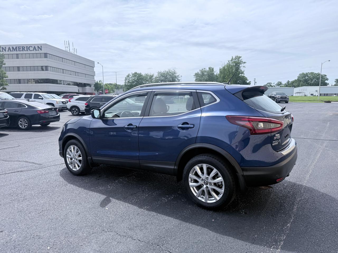 Nissan Rogue Sport SV AWD 2021