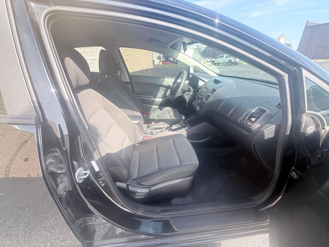 Kia Forte LX 6A 2017