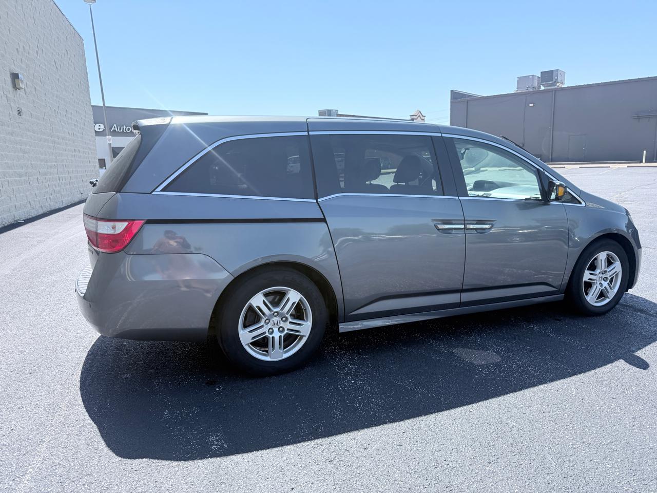 Honda Odyssey Touring 2013