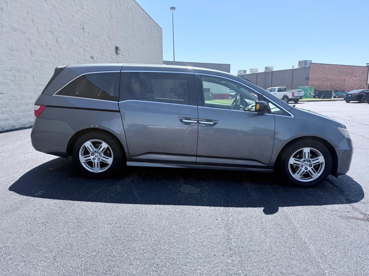 Honda Odyssey Touring 2013