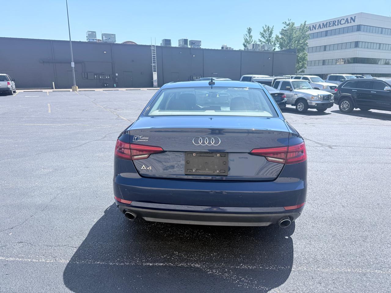 Audi A4 2.0T Premium Sedan 2017