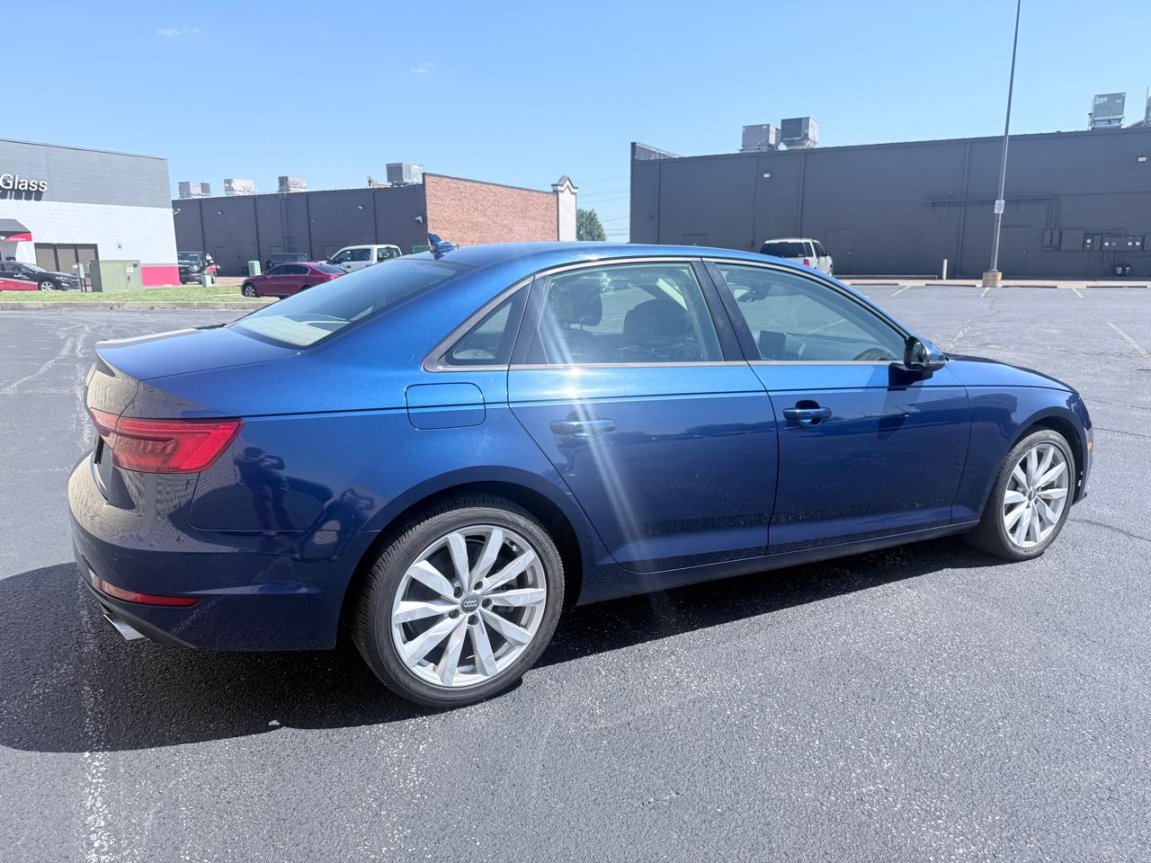 Audi A4 2.0T Premium Sedan 2017