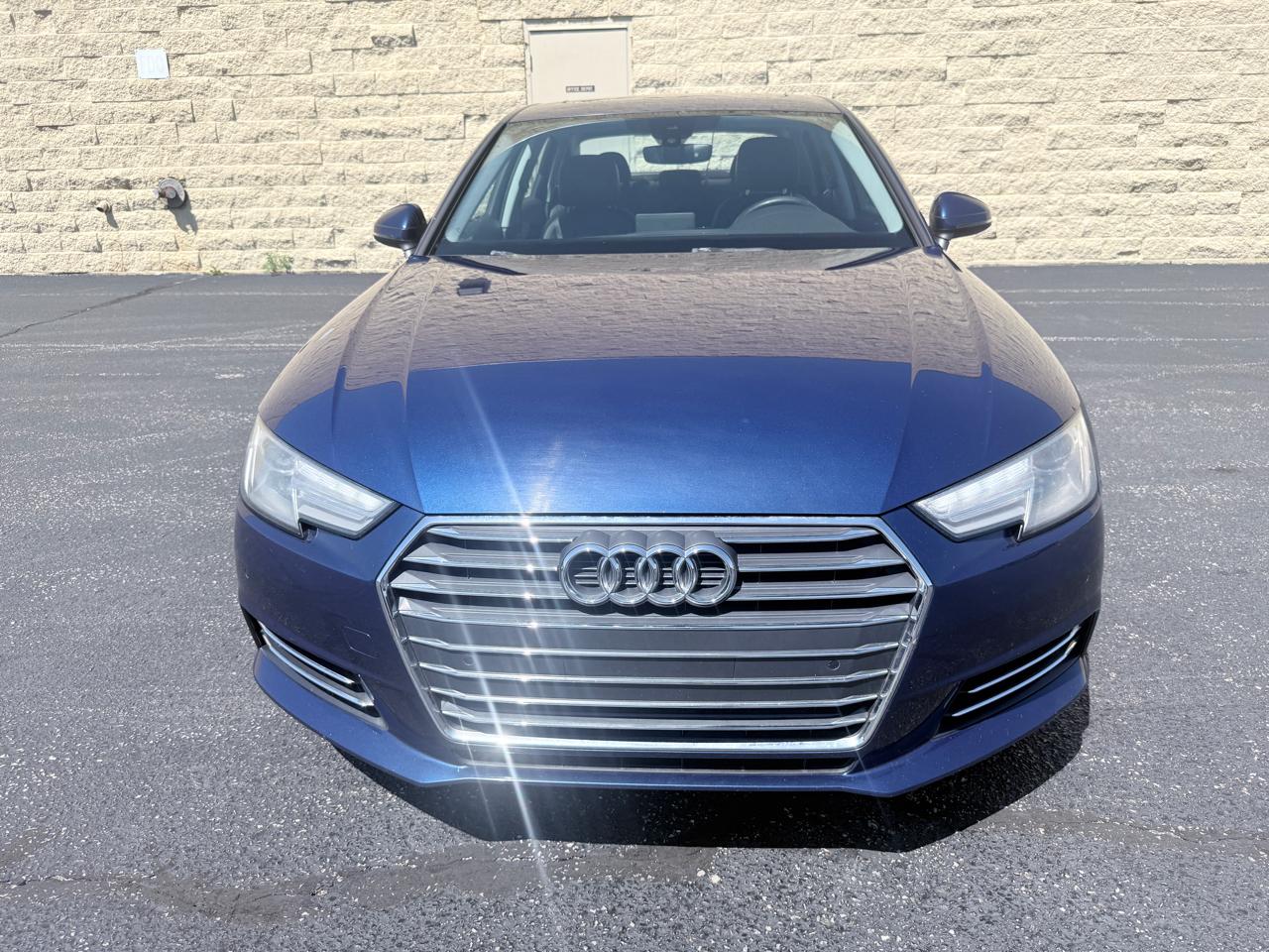 Audi A4 2.0T Premium Sedan 2017