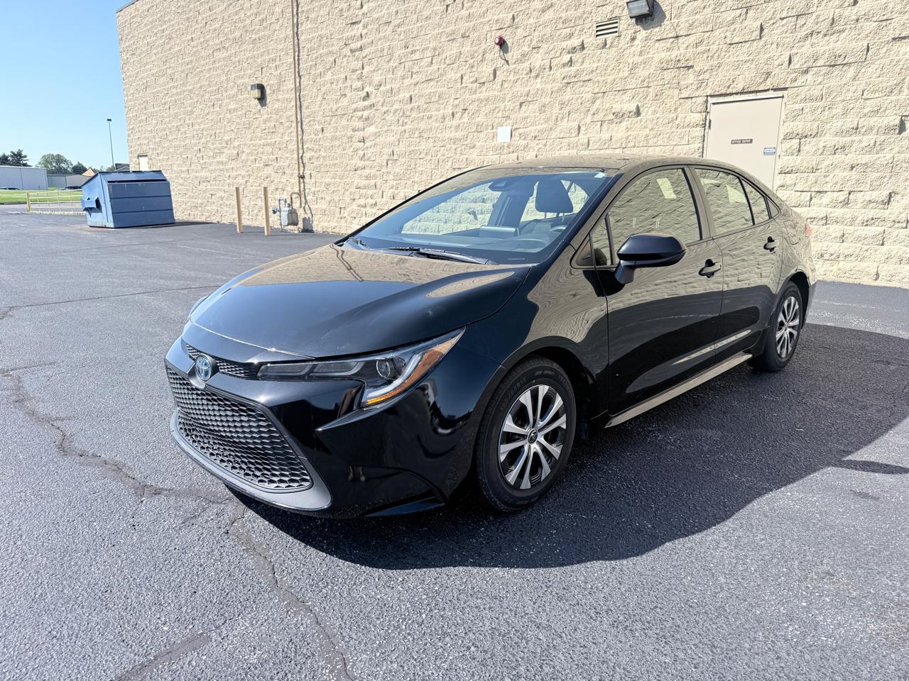 Toyota Corolla LE Hybrid 2021