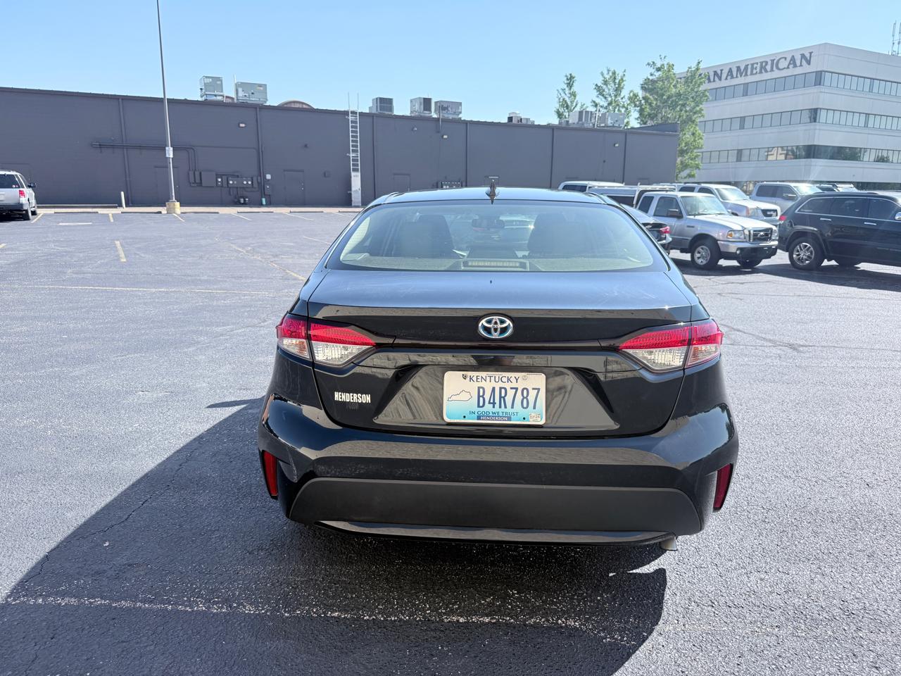 Toyota Corolla LE Hybrid 2021