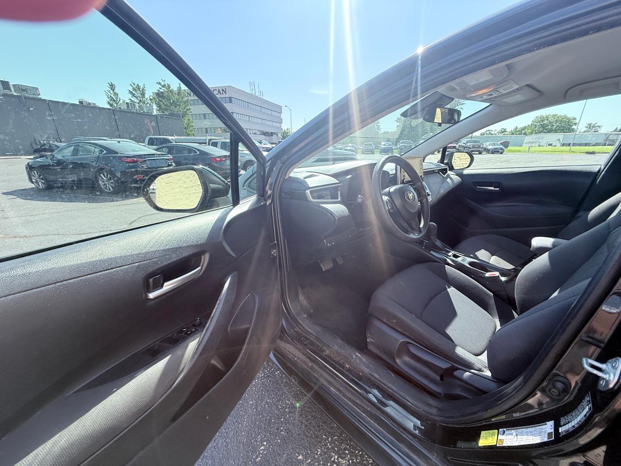 Toyota Corolla LE Hybrid 2021